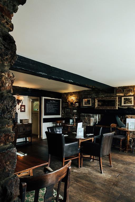 Rose And Crown Hotel Порткоул Екстериор снимка