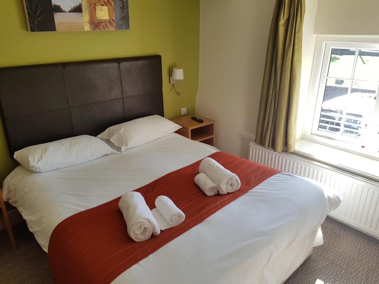 Rose And Crown Hotel Порткоул Екстериор снимка